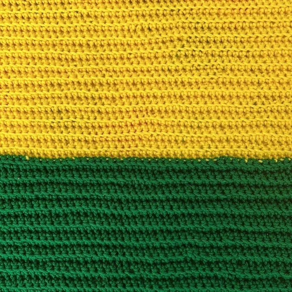 ML Rossetti Rainbow Knit Afghan Throw Blanket Striped Retro 50x43